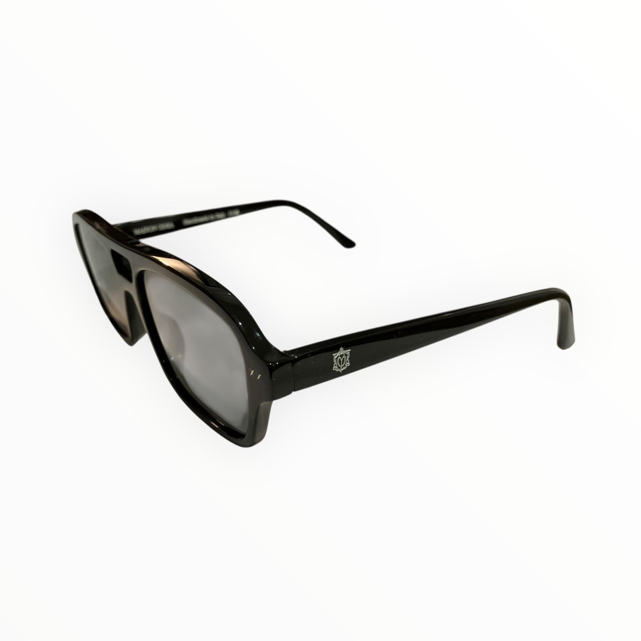 Mayfair Gentleman- Green lenses/Black Frame