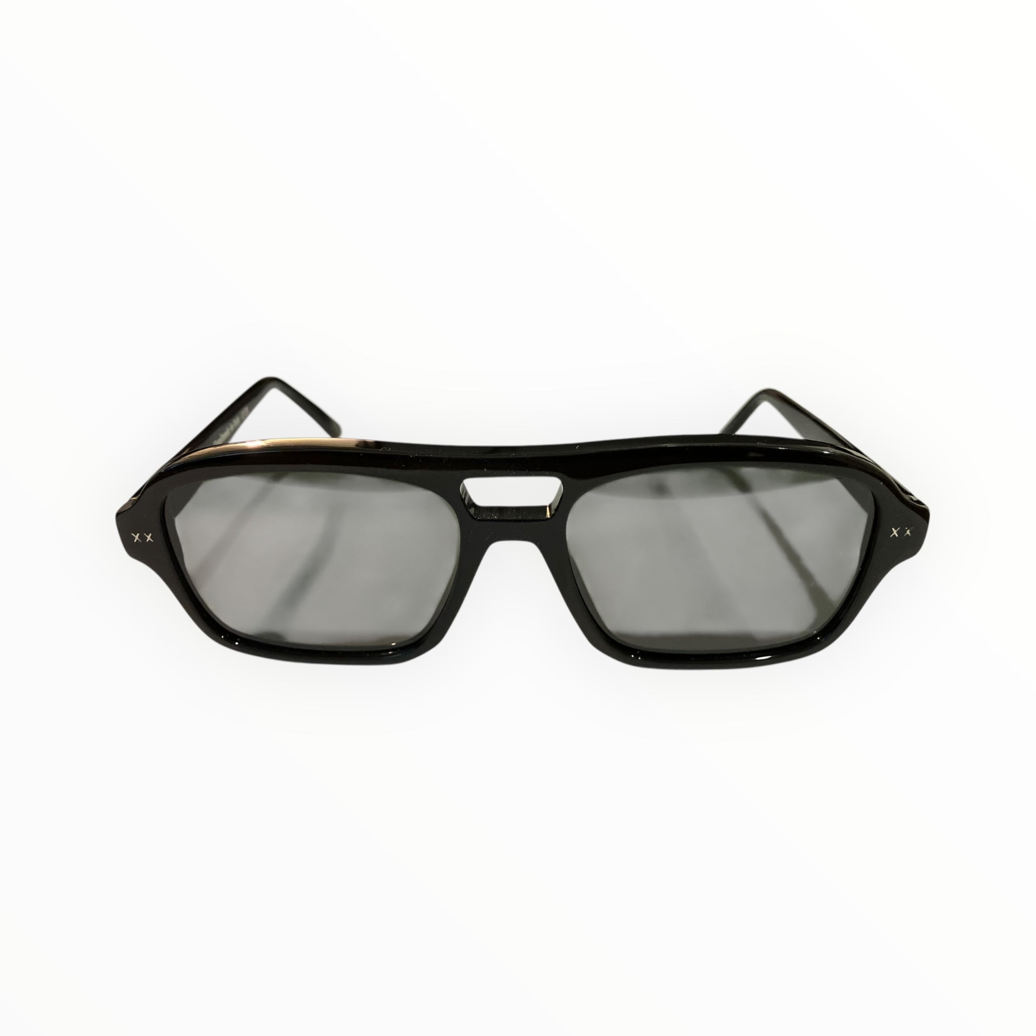 Mayfair Gentleman- Green lenses/Black Frame